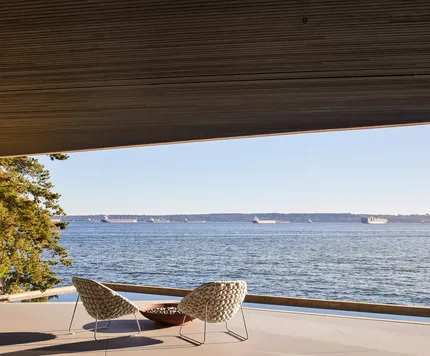 Дом-крепость Liminal House