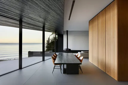 Дом-крепость Liminal House