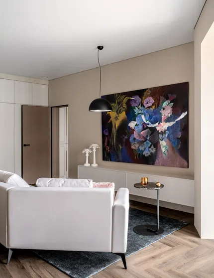 Квартира для молодой девушки