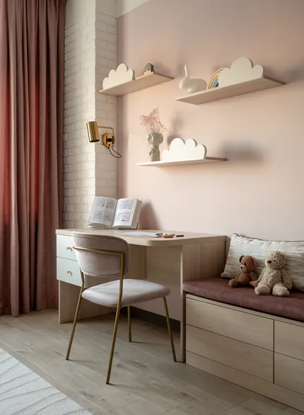 Нейтральный интерьер квартиры для семьи