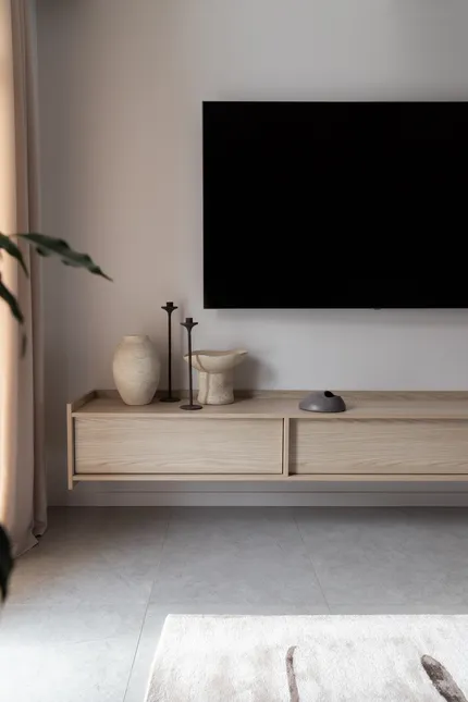 Серая тишина: интерьер загородного дома