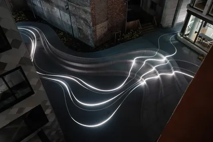 Световая инсталляция Delta